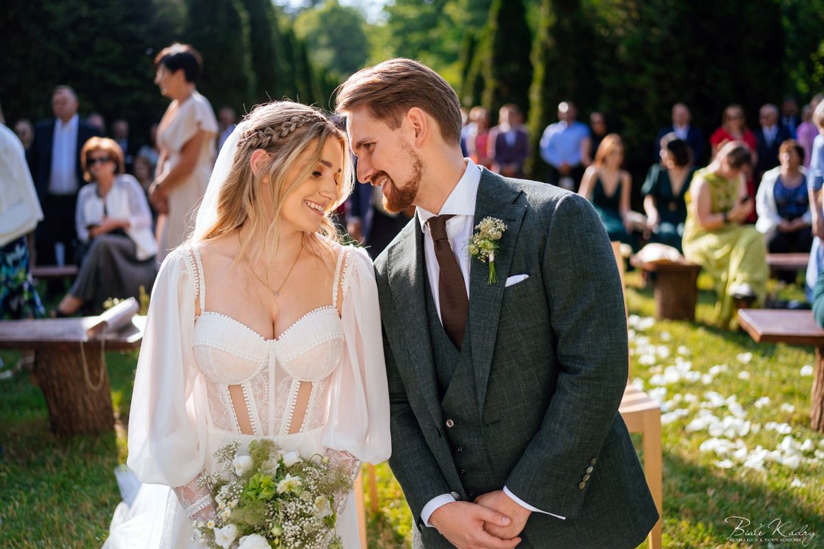 plenerowy ślub kościelny